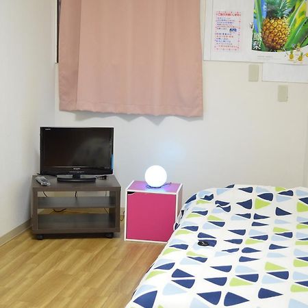 Guest House Fukutomi - Female Only Naha Exterior photo